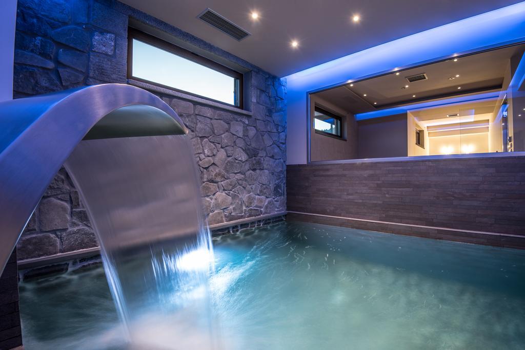 קרפניסיון The View Village - Villas Suites & Spa מראה חיצוני תמונה